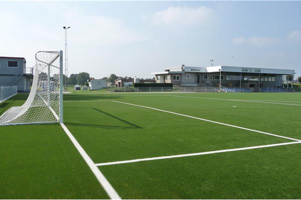 Aménagement terrain de football synthétique - Sportinfrabouw NV